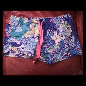 Lilly Pulitzer pj shorts Wade & See print size L.